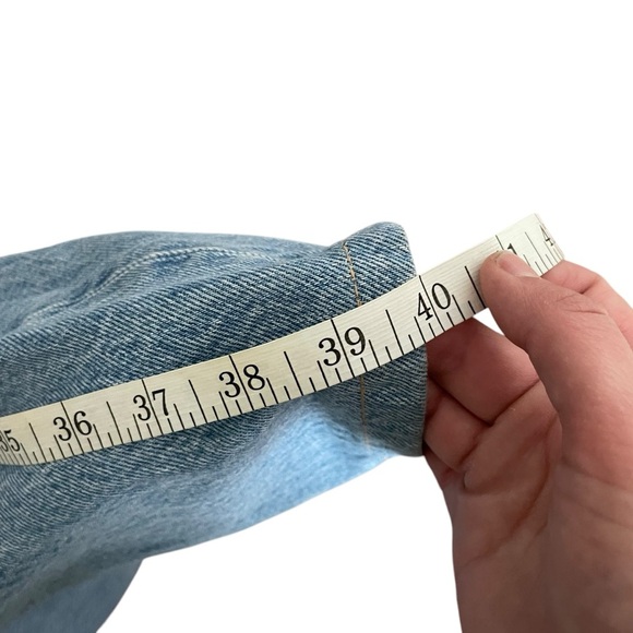 Levi’s 505 Regular Fit Straight Leg Jeans – Size 36x32 – Medium Wash - Picture 9 of 9